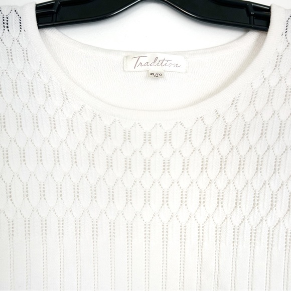Tradition Women’s Knit White Short Sleeve Shirt Top Size 18 XL Patterned Ribbed - Picture 3 of 10